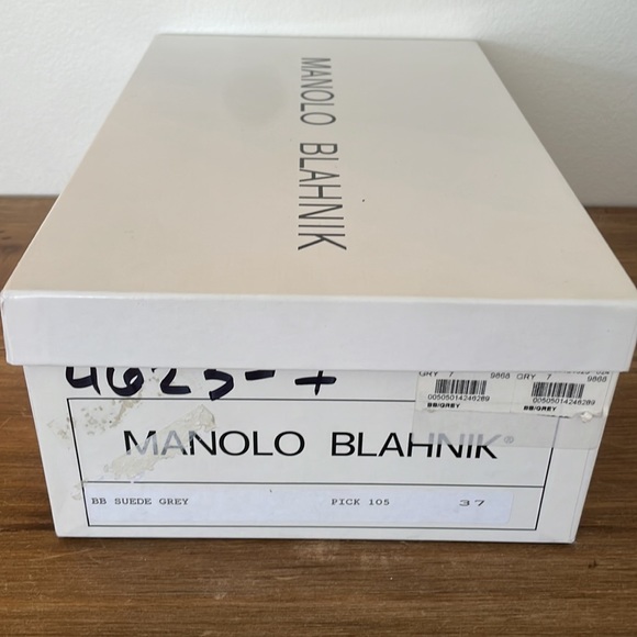 Manolo Blahnik BB Suede Gray Shoes, size 37 no box - Picture 6 of 8